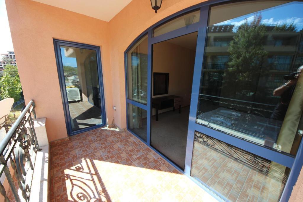 Menada Villa Bonita Apartments Сонячний Берег Номер фото